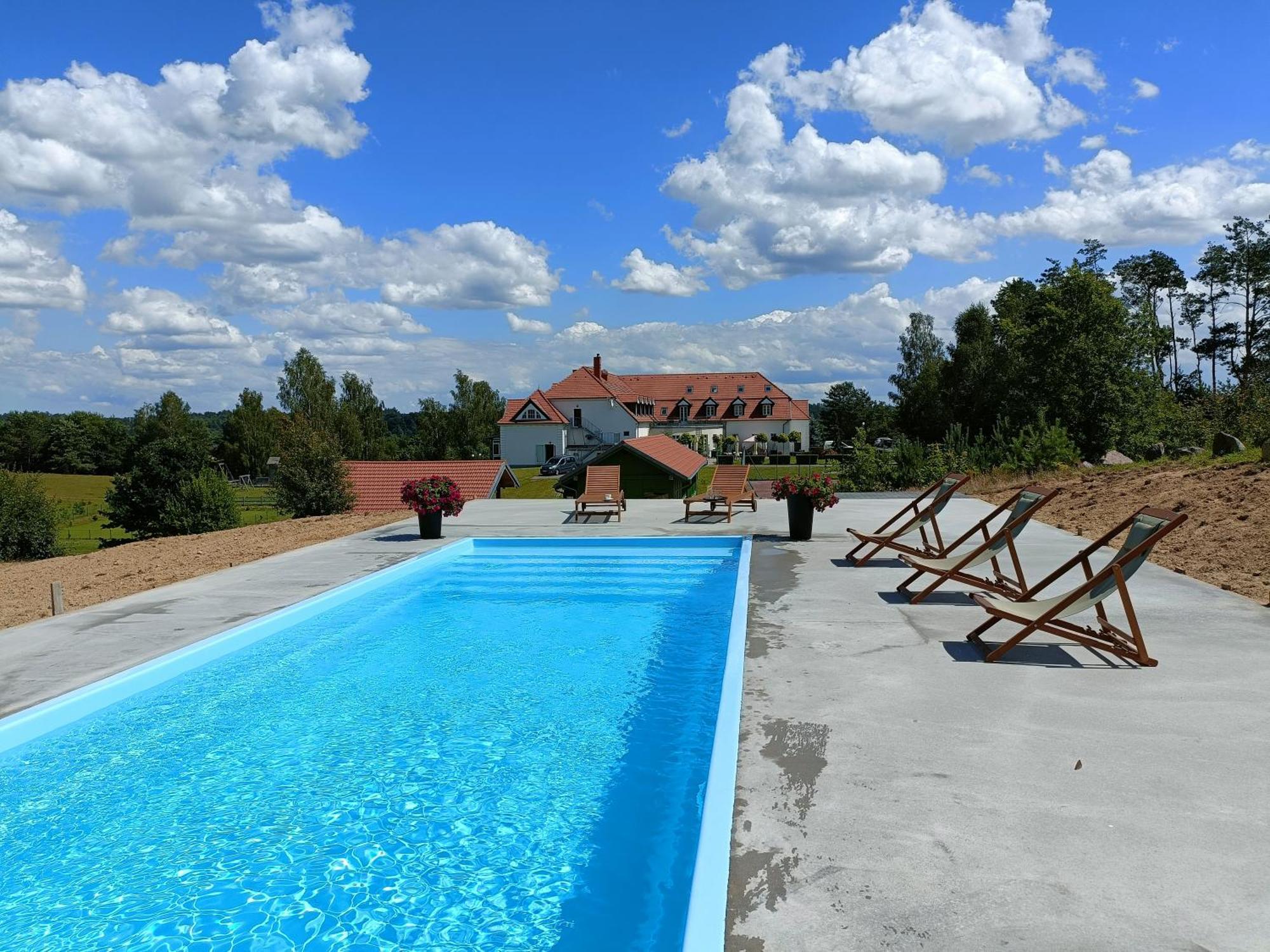 Palac I Folwark Nemino Sierakowice  Exterior foto