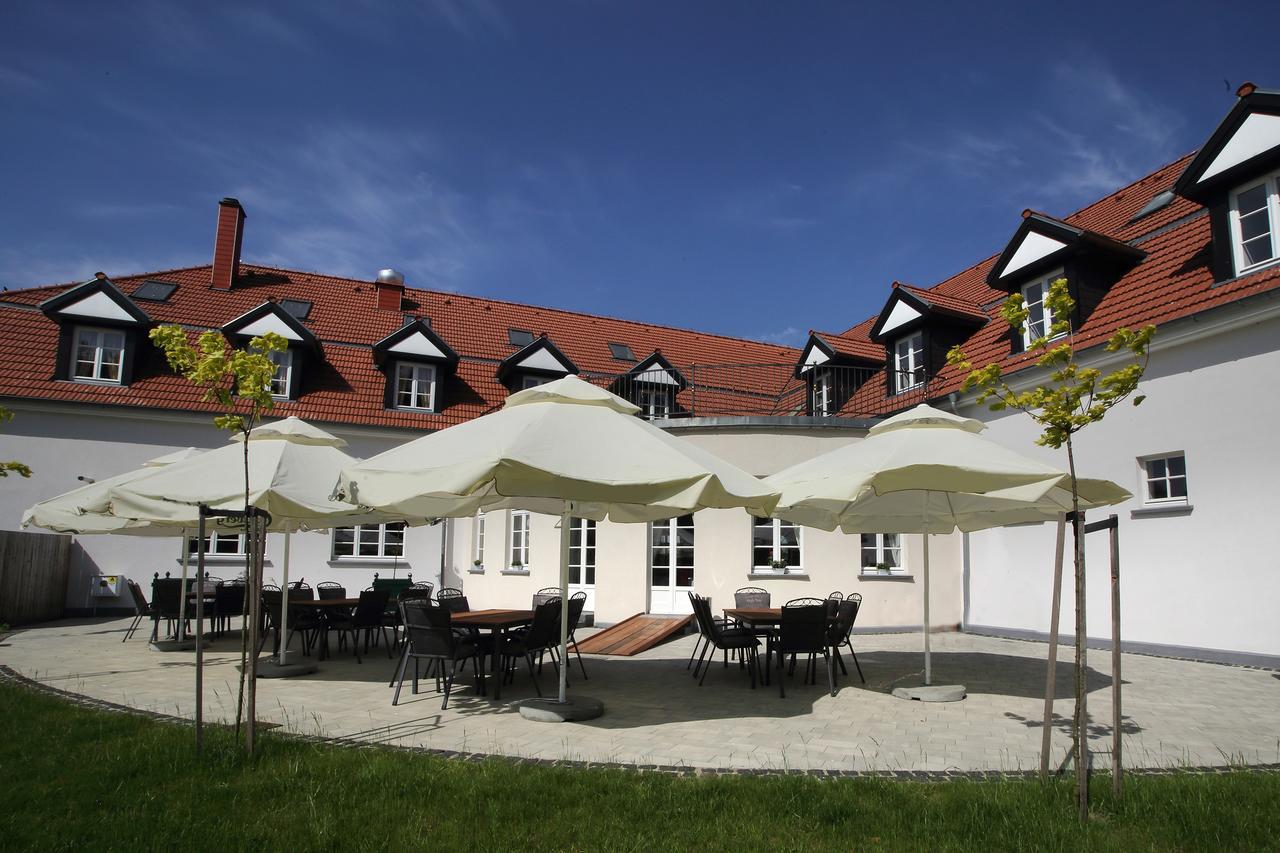 Palac I Folwark Nemino Sierakowice  Exterior foto