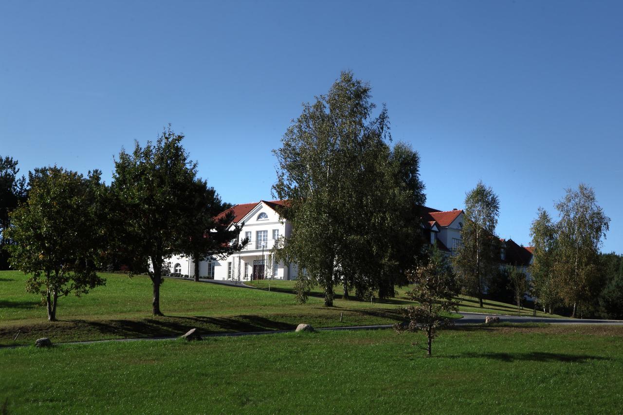 Palac I Folwark Nemino Sierakowice  Exterior foto