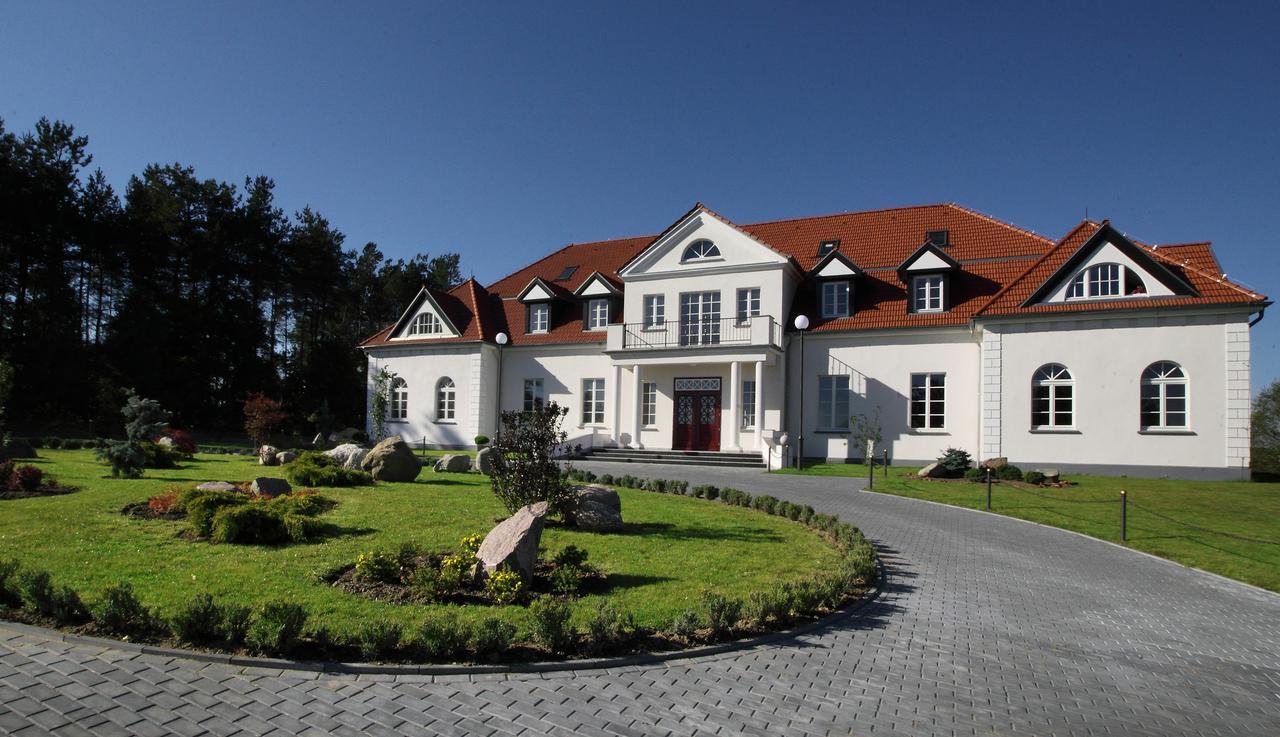 Palac I Folwark Nemino Sierakowice  Exterior foto